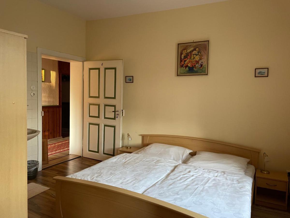 Gaestehaus Gut Frauendorf Windorf  Экстерьер фото