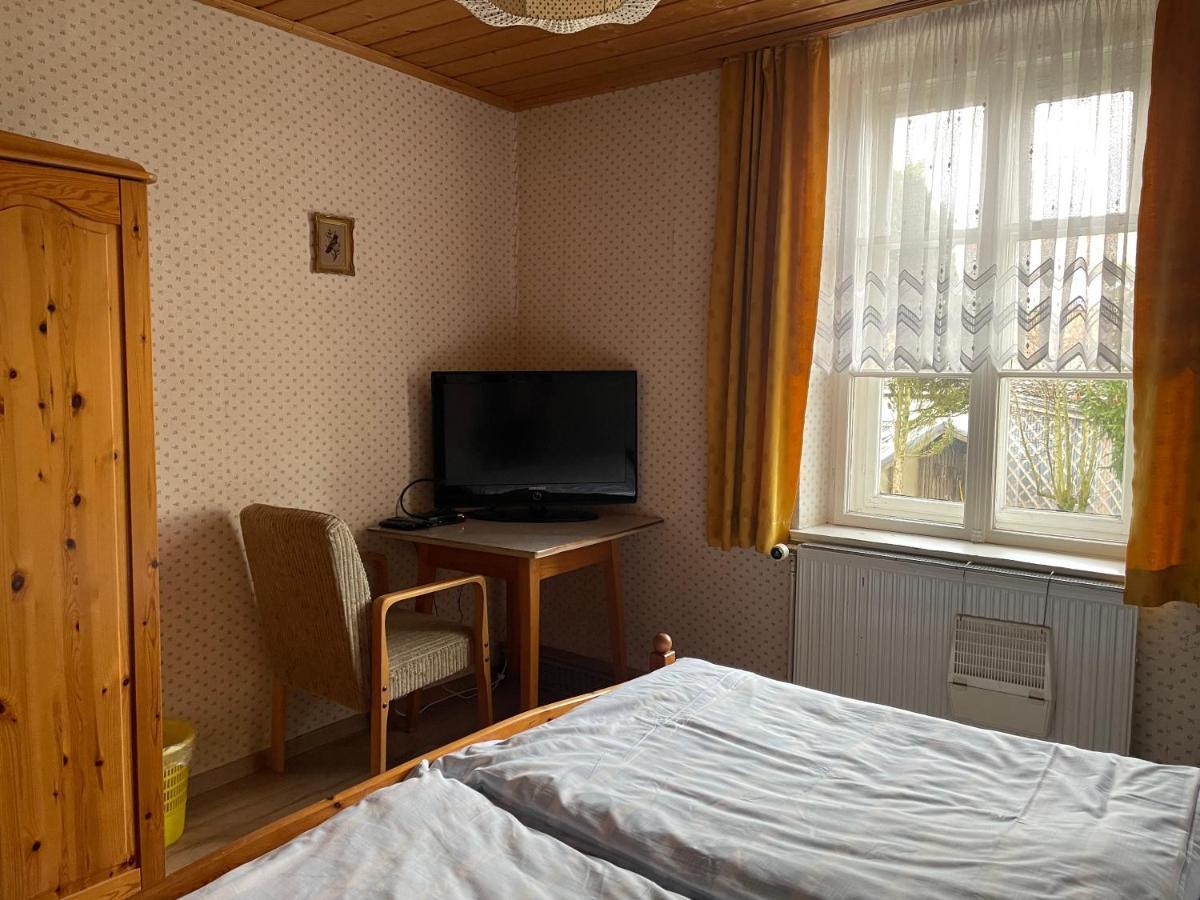 Gaestehaus Gut Frauendorf Windorf  Экстерьер фото