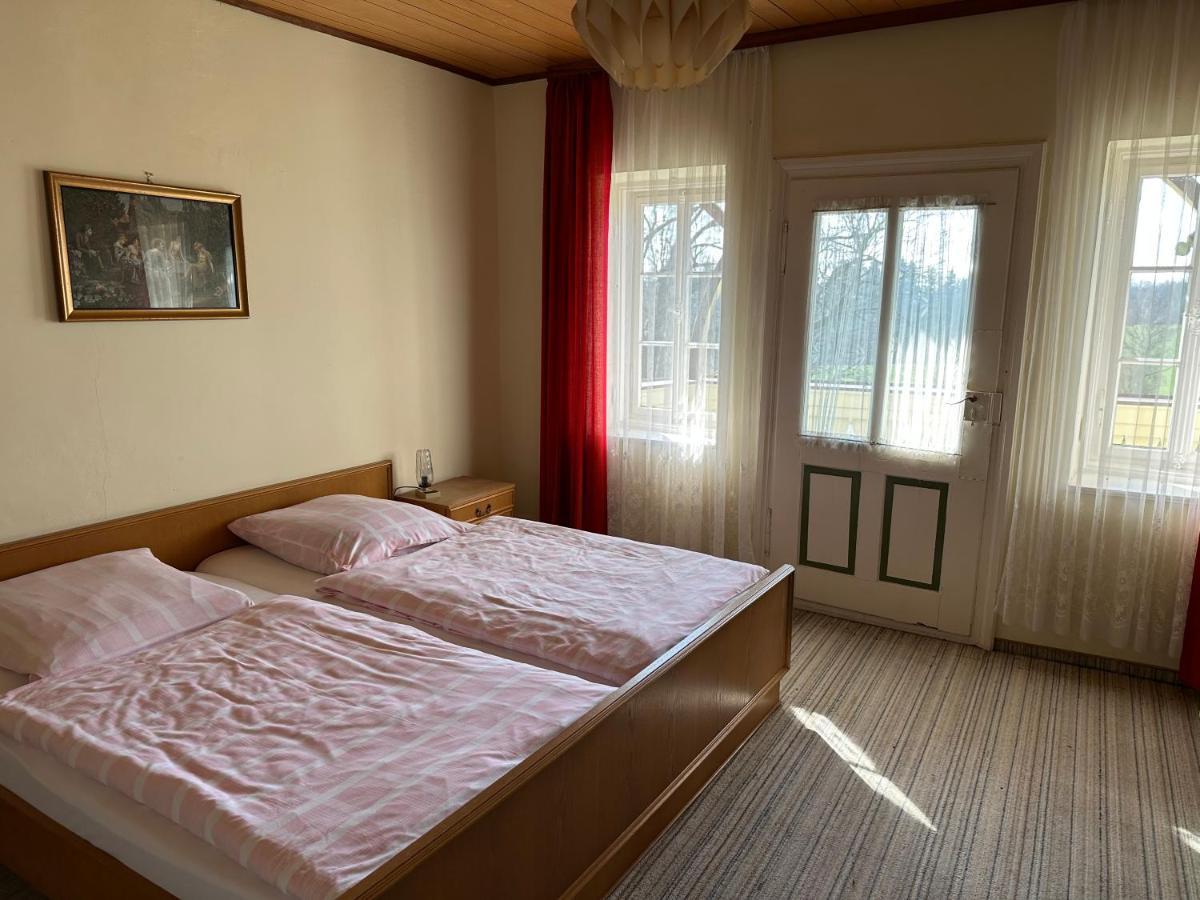 Gaestehaus Gut Frauendorf Windorf  Экстерьер фото