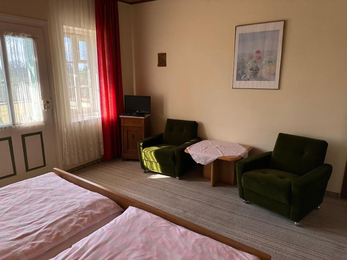 Gaestehaus Gut Frauendorf Windorf  Экстерьер фото